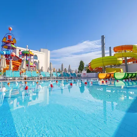 Otel Infinity By Yelken Aquapark&resorts Kuşadasi