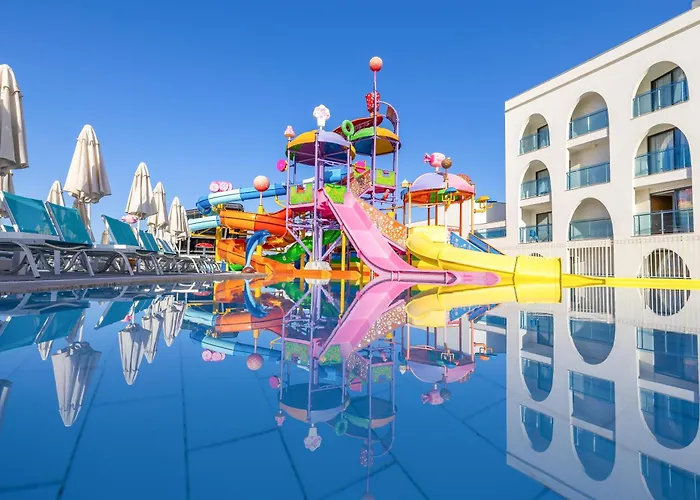 Infinity By Yelken Aquapark&resorts Hotel
